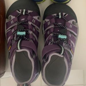 Keen Sandals -girls size 12